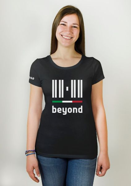 Beyond Sicilia t-shirt for women