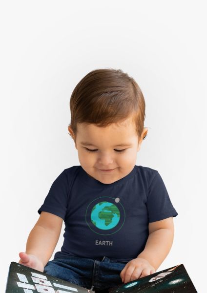 Earth T-shirt for babies